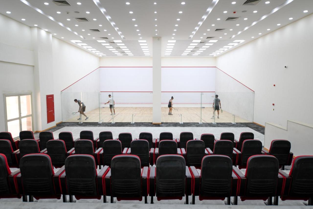 Tolip Gardens Hotel Кайро Екстериор снимка Squash courts